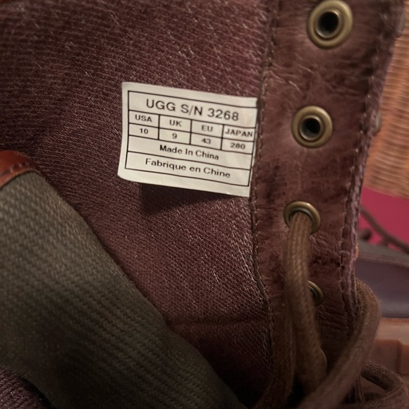 Men’s Ugg boots - Picture 7 of 7